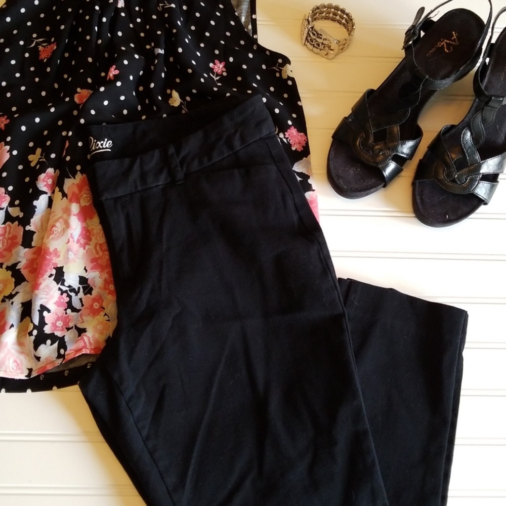 Old Navy Pixie Pant